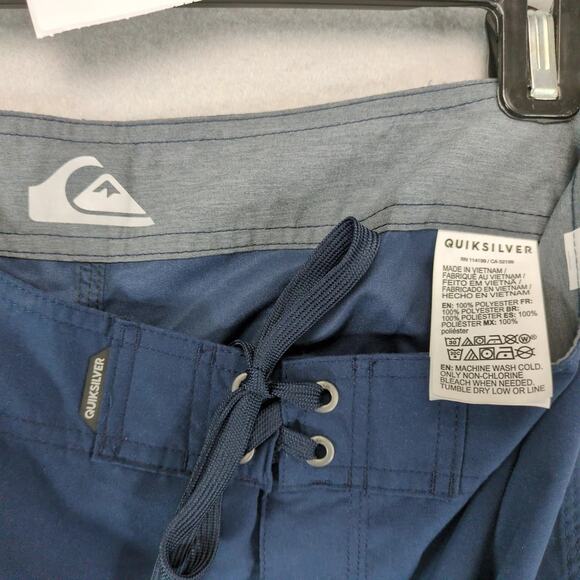 NWT Quiksilver Manic Men's 28x10 Board Shorts Navy Pockets Surfer Swim Trunks - Picture 3 of 10